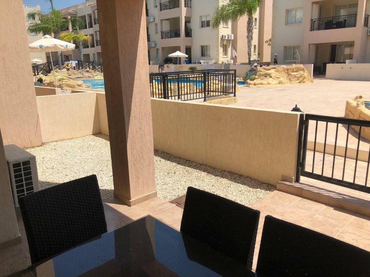 Royal Seacrest Apartment Paphos Kültér fotó