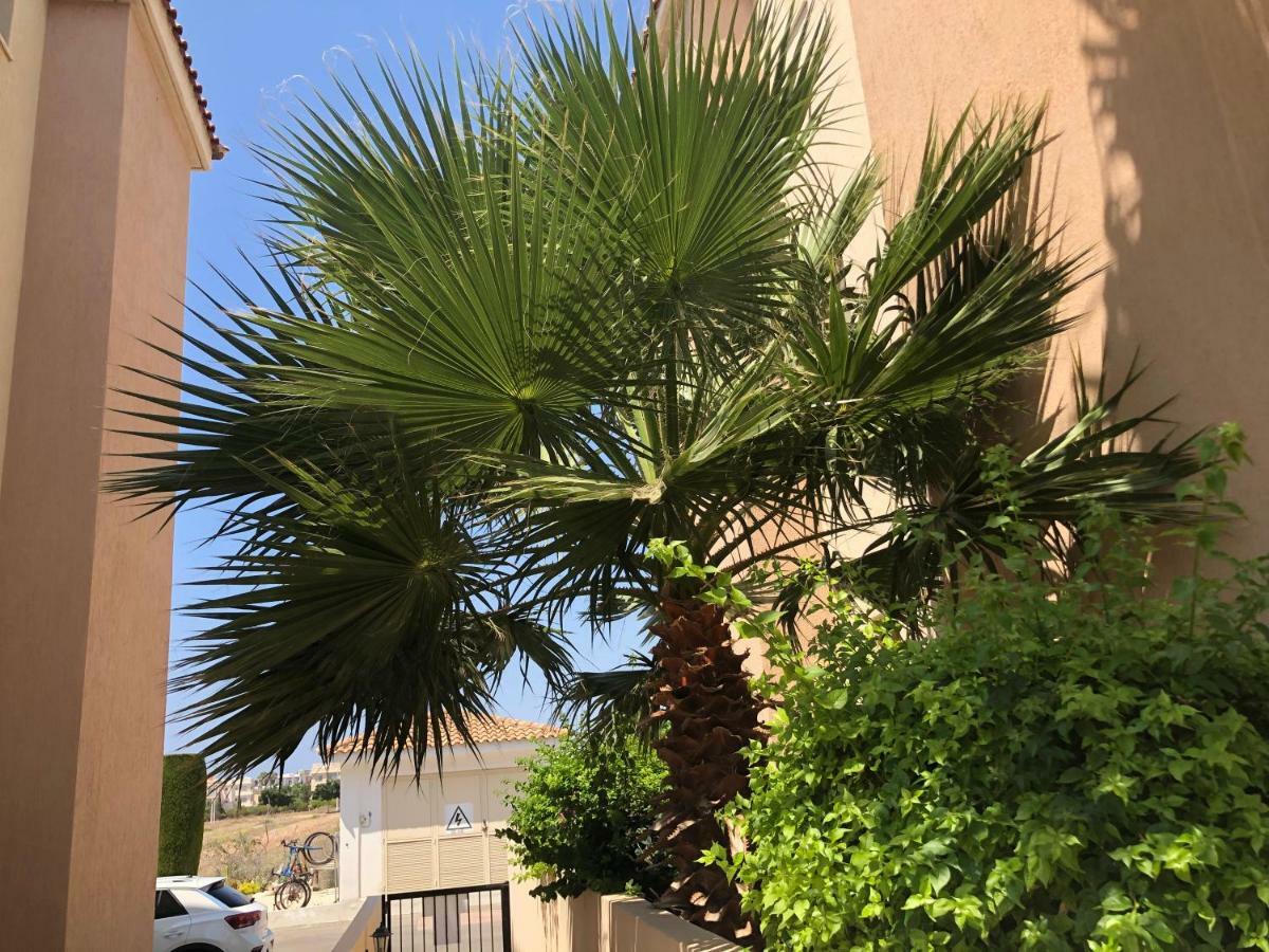 Royal Seacrest Apartment Paphos Kültér fotó