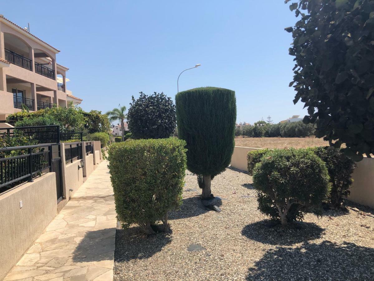 Royal Seacrest Apartment Paphos Kültér fotó
