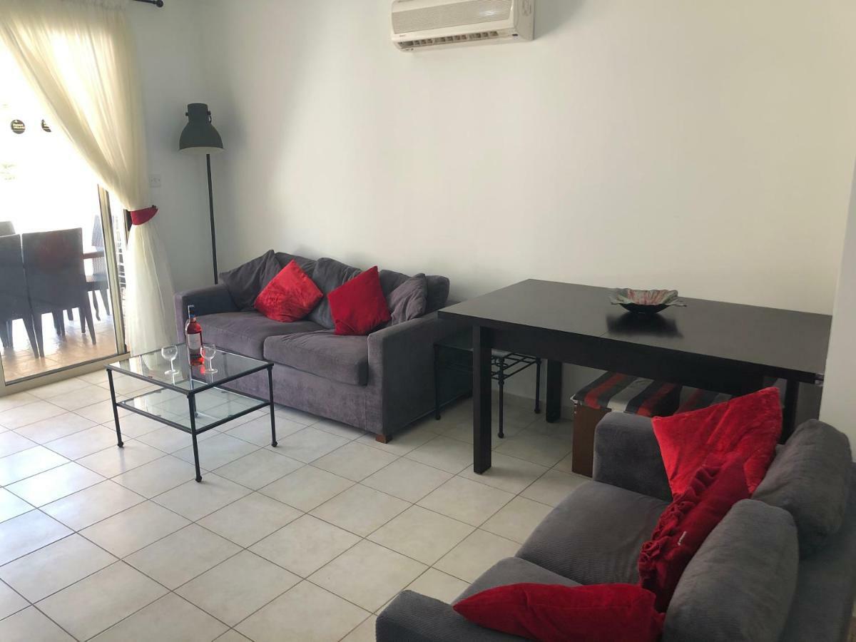 Royal Seacrest Apartment Paphos Kültér fotó