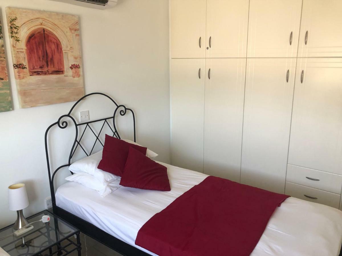 Royal Seacrest Apartment Paphos Kültér fotó