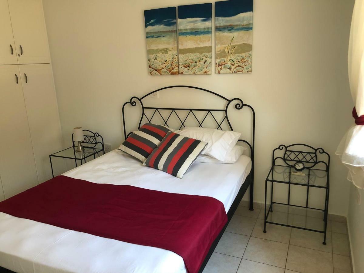 Royal Seacrest Apartment Paphos Kültér fotó
